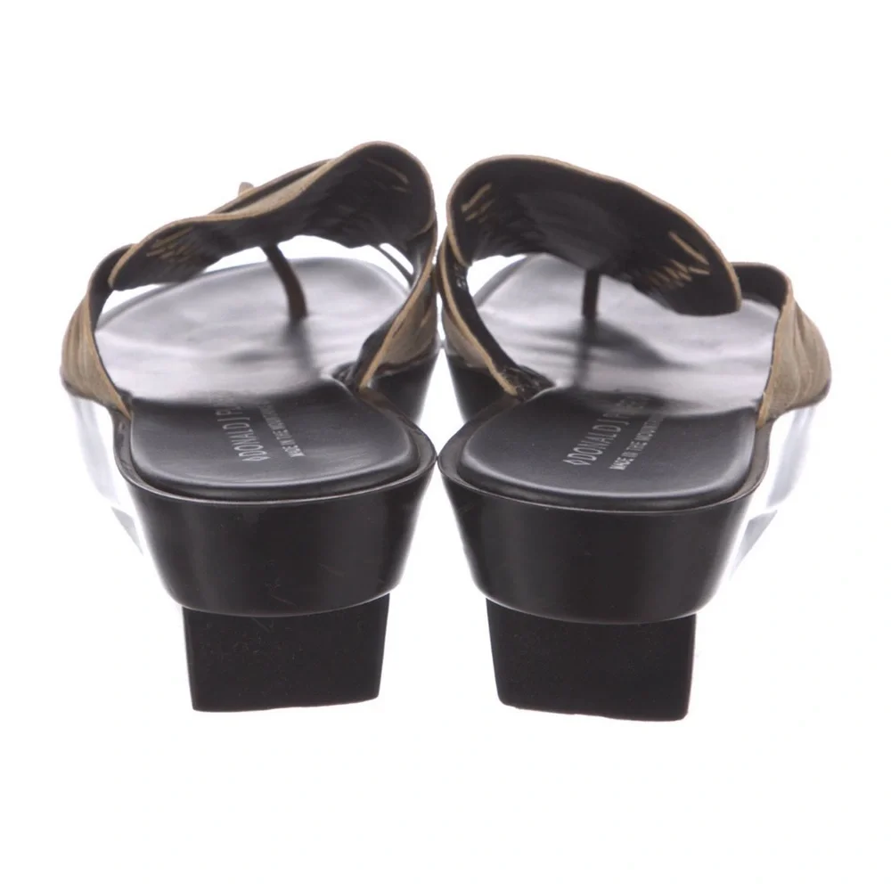 DONALD PLINER Multistrap Suede Platform Thongs Size 8